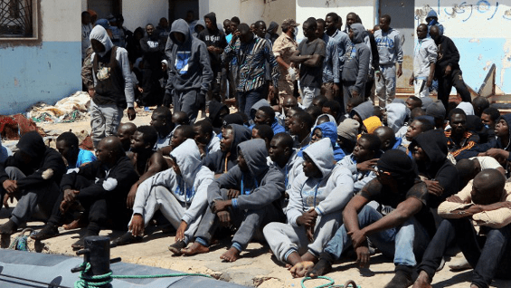 Más de 10.000 inmigrantes africanos han muerto en peligrosas travesías a través del Mediterráneo. AFP