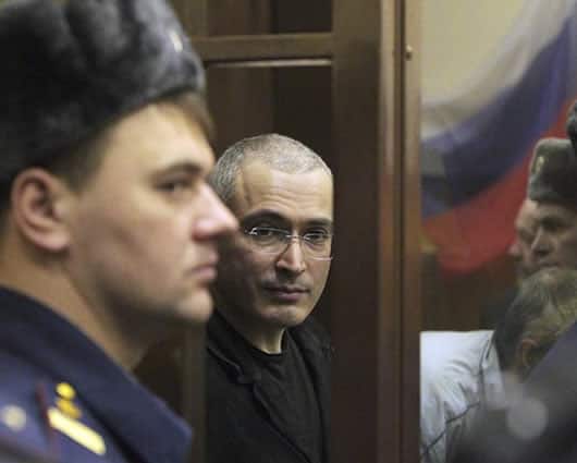 "No haré política, eso quiere decir que no lucharé por el poder" dijo Mijail Jodorkovski al salir de la cárcel. Foto: EFE.