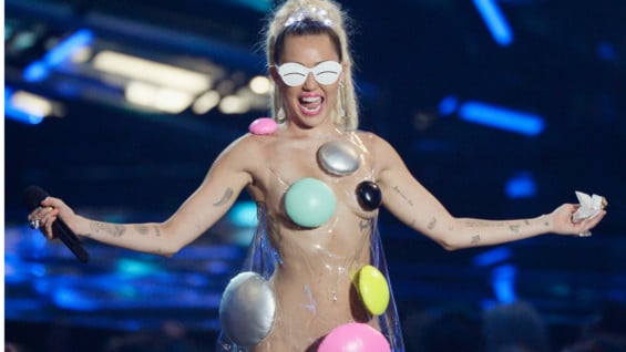 Miley Cyrus en los MTV Video Music Awards. Foto: AFP