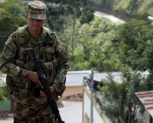 Las comunas 12, 13, 14, 15 y 20 serán militarizadas. Foto: AFP