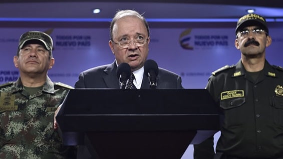 El ministro de Defensa, Luis Carlos Villegas, el comandante de las FF.MM., general Juan Pablo Rodríguez, y el director de la Policía. Foto: Mindefensa.