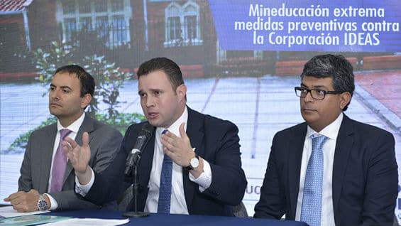 El Ministro de Educación (e) Francisco Cardona reveló este viernes varias irregularidades en la Corporación Universitaria de Colombia IDEAS. Foto Mineducación