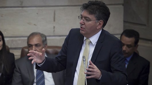 El Gobierno insiste en la prolongación del 4 x 1.000 y el impuesto al patrimonio. Foto:Noticias RCN