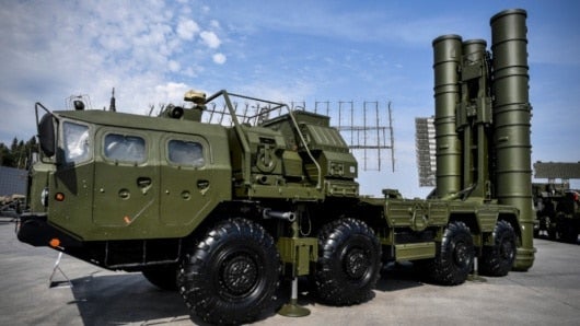 Lanzadera de misiles S-400. Foto: AFP