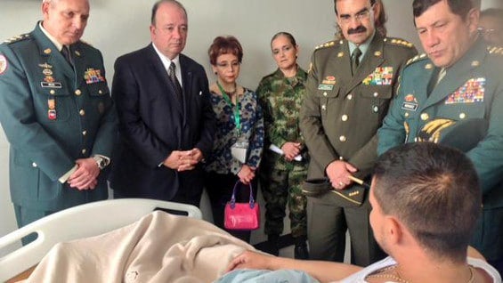 El oficial fue visitado por altos mandos de la cúpula militar y el Mindefensa. Foto: Mindefensa