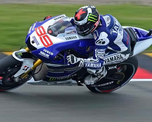 Lorenzo se fracturó la clavícula hace dos semanas en el GP de Holanda. AFP