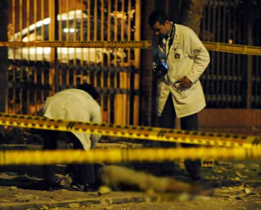 Autoridades investigan los móviles del asesino. Foto: ARCHIVO AFP