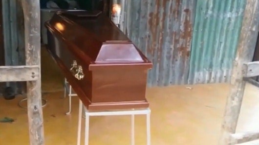 Familia se niega a enterrar el cuerpo de un ser querido