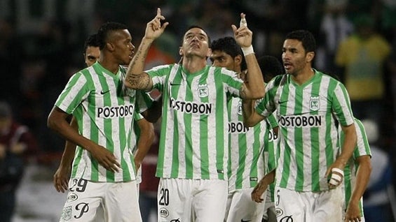 Aunque el equipo 'verdolaga' siguió insistiendo, no pudo aumentar la ventaja. Foto: EFE