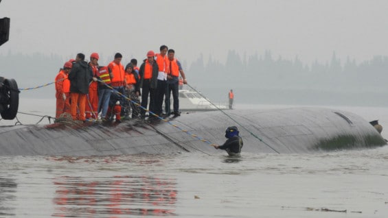 La mayoría de los desaparecidos eran jubilados que se habían pagado un crucero. Foto: AFP