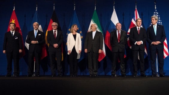 Representantes del 5+1 e Irán. Foto: AFP