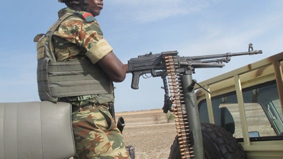 El Ejército impuso toque de queda en la ciudad. Foto: AFP