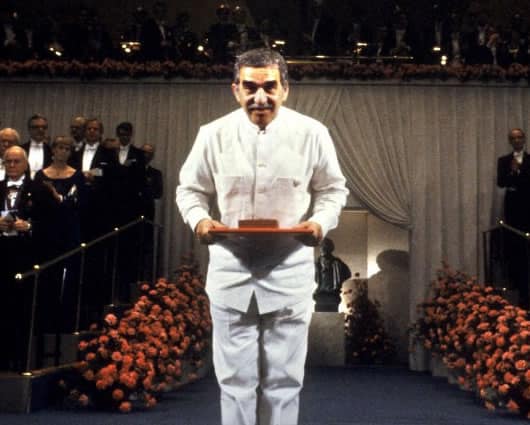 En la ceremonia de aceptación del Nobel de Literatura. Foto: AFP