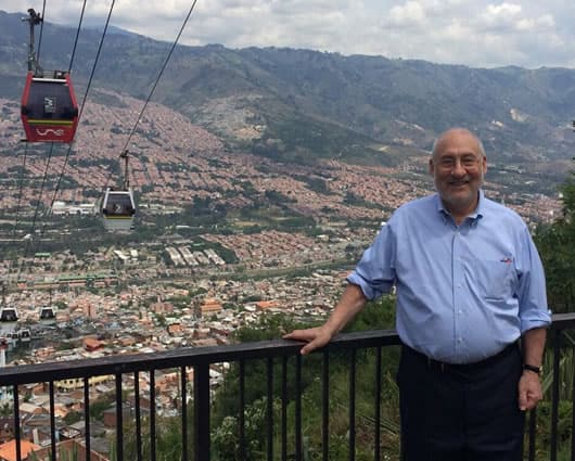 Joseph Stiglitz, ganador del Premio Nobel de Economía 2001 en Medellín. Foto: ACI Medellín
