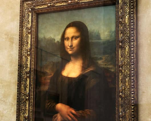La Mola Lisa es exhibida en el Museo del Louvre. Foto: AFP