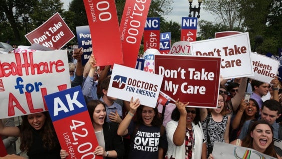 Los opositores al Affordable Care Act -más conocido como "Obamacare"- argumentaban que era anticonstitucional que el gobierno federal subsidie el seguro. Foto: AFP