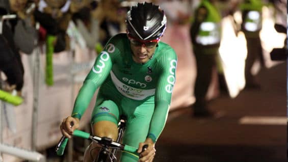 Ciento setenta y seis ciclistas se han inscrito para recorrer 1.819 kilómetros en trece etapas. Foto Agencia EFE