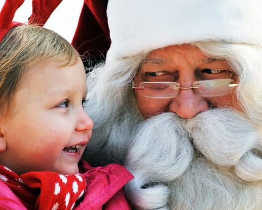 Papá Noel podrá viajar libremente por EE.UU. el 24 y 25 de diciembre. Foto: AFP