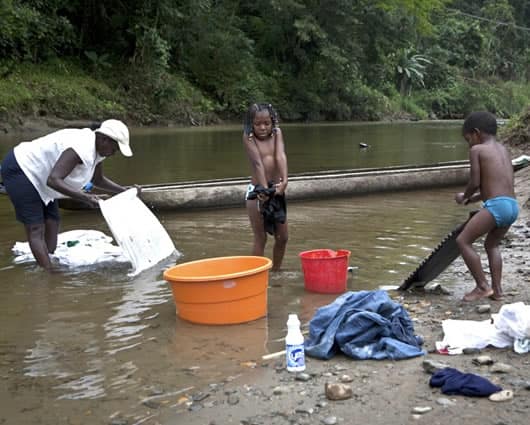 Durante años sus habitantes han obtenido el suministro de agua desde el río Pacurita. Foto: Ayuda en Acción