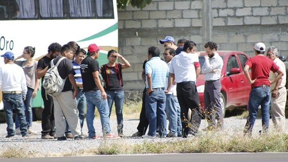 Los padres de los jóvenes le piden al Gobierno mexicano que continúe las investigaciones. Foto: AFP.