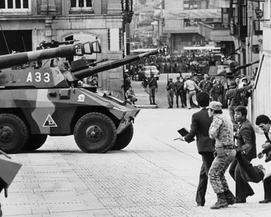 La Fiscalía asegura que el testigo podría entregar información determinante para el proceso del Palacio de Justicia. Foto: AFP