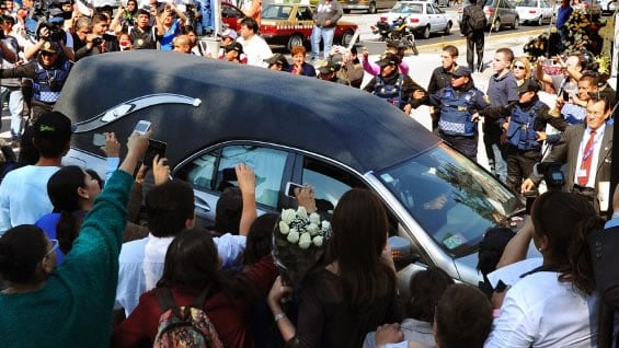 Entrada al panteón donde reposa el comediante mexicano. Foto: AFP