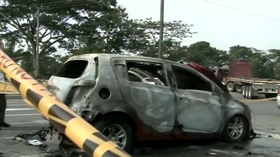 El vehículo quedó incinerado en una calle de Villavicencio, Meta. Foto: Noticias RCN.