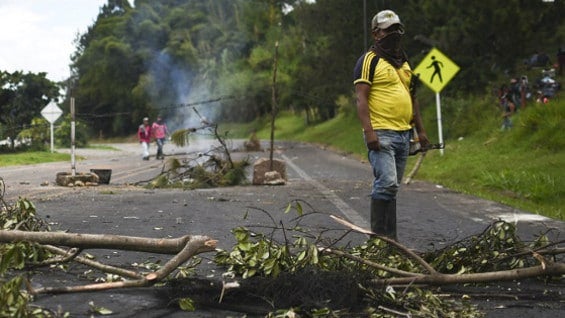 Cauca, Meta y Casanare son algunos de los departamentos que tienen vías cerradas. AFP
