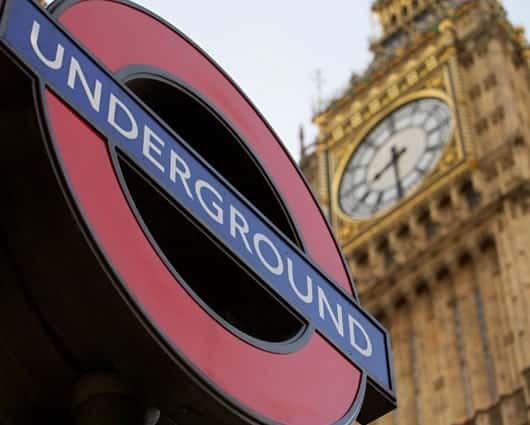 El Metro de Londres transporta a diario unos cuatro millones de viajeros. AFP