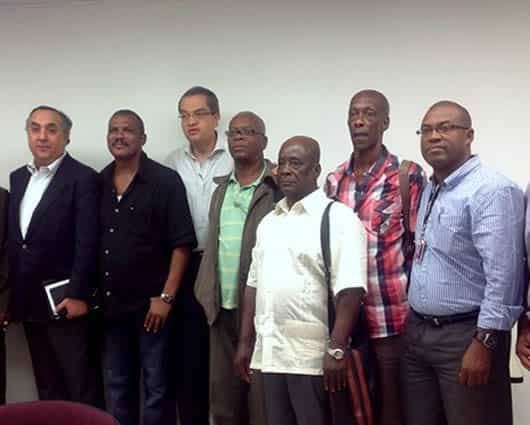 Los ministros Fernando Carrillo y Federico Rengifo con representantes de los Consejos Comunitarios del Chocó.