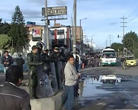 Los habitantes denuncian altos costos en el pasaje ordinario.