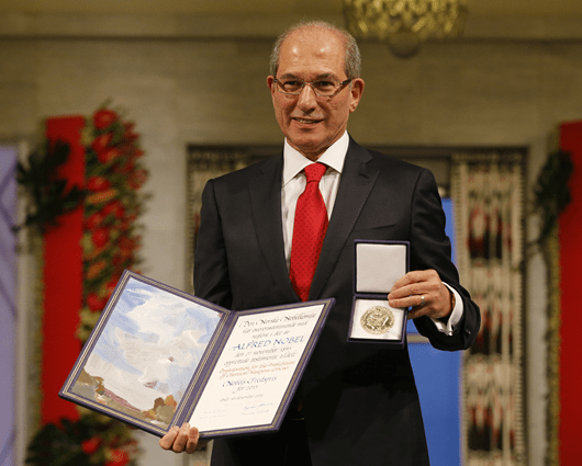 El director de la OPAQ, el turco Ahmed Uzumcu. Foto: AFP.