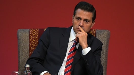 El presidente Peña Nieto pidió a las familias resguardarse en un lugar seguro. Foto: AFP.