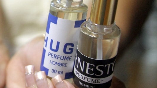 Los perfumes fueron presentados como un homenaje a los líderes. Foto: EFE.
