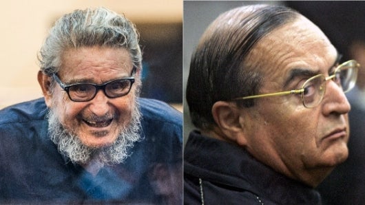 El líder del grupo maoísta Sendero Luminoso, Abimael Guzmán (i) y el exjefe de inteligencia Vladimiro Montesinos. Fotos: AFP