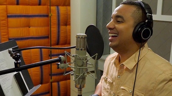 El cantante regresó de su gira internacional.