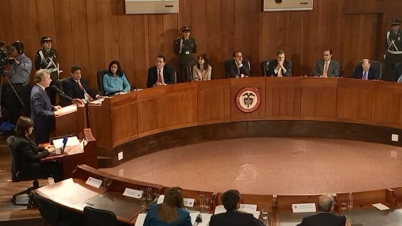 Este lunes la Corte posiblemente definirá la legalidad del plebiscito que permitiría a los colombianos apoyar o no en las urnas los eventuales acuerdos de paz. Foto: Noticias RCN.