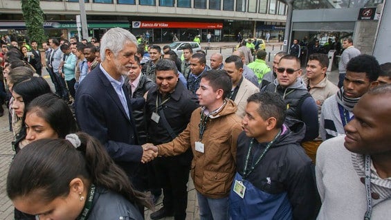 Un centenar de policías de civil operará desde hoy en Trasmilenio.Foto:Alcaldía de Bogotá