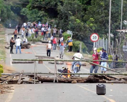 Los campesinos iniciaron sus protestas el pasado 10 de junio. Foto: AFP