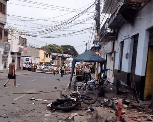Las Farc abandonó una moto cargada de explosivos frente a la Alcaldía. Foto: NoticiasRCN.com