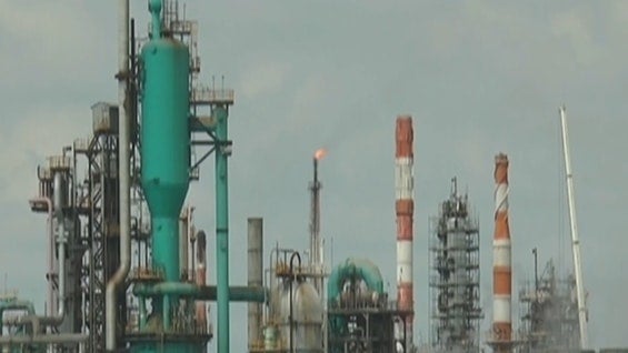 Se prevé que el precio del petróleo continuara por debajo de los US$70 dólares por barril.