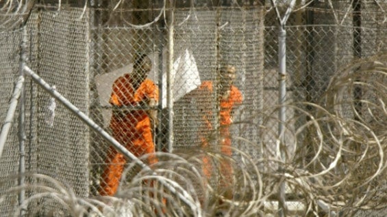 Quienes hayan llegado al país ilegalmente podrán ser deportados o retenidos en centros de detención. Foto: AFP.