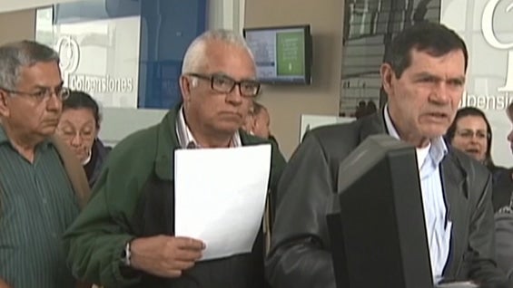Colpensiones presenta demoras para darle respuesta a 72.000 requerimientos de colombianos en edad de recibir su jubilación. Foto: Noticias RCN