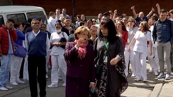 Los pacientes esperan que la situación se normalice en las próximas horas.