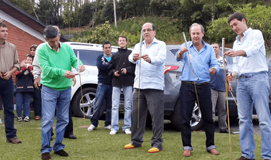 (Izq a Der) Rafael Pardo, ministro de Trabajo y Rodrigo Guerrero.