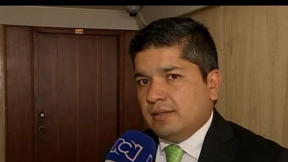 El representante del partido Mira, Carlos Guevara. Foto Noticias RCN