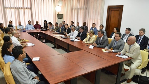La subcomisión trabajará en el tema del cese el fuego y de las hostilidades, bilateral y definitivo. Foto: Oficina Alto Comisionado para la Paz / EFE