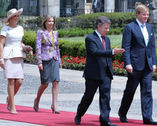 Los reyes de Holanda fueron recibidos en la Casa de Nariño con honores militares. Foto: Presidencia.