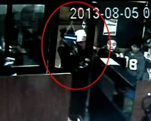 Con este video se espera capturar a la mujer que engaño a la madre del bebé. Foto: Noticias RCN