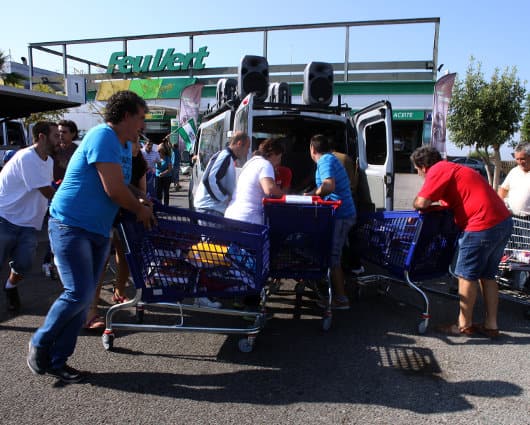En Sevilla hay dos millones de personas en situación de pobreza. Foto: AFP
